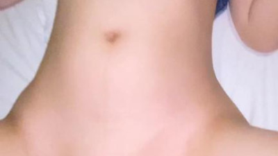  ☀️초일품 찐빵 구멍 귀요미☀️꽃피는 소녀의 깜찍한 자태에 발끈, 동창생 눈에는 순둥이들 극과 극 (쿨걸야동,섹트야동,쇼츠야동,한국야동)
