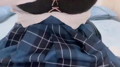  큰 젖가슴 한 가닥 천비혈 아가씨!깨끗하고 보풀이 없는 부드러운 혈!뛰어내리는 달걀을 진동에 쑤셔넣는 떨림, 혈을 쪼개서 음핵을 비비고, 신음하고, 헐떡이며, 뚱뚱한 엉덩이를 치켜올리는 것이 유혹입니다. (쿨걸야동,섹트야동,쇼츠야동,한국야동)