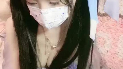  양갈래 머리 로리 ＂배짱＂은 똥꼬를 비비며 안도의 한숨을 내쉬었다. 이번에 드디어 얼굴을 드러낸 것은 표준 미인입니다. (쿨걸야동,섹트야동,쇼츠야동,한국야동)