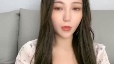  분위기 유물미 언니!보들보들한 젖가슴!진동봉 두 개를 나란히 놓고, 소혈이 축축하고, 시원한 신음소리가 연달아 나오고, 소혈이 끼어들어 와락와락 뒤척입니다. (쿨걸야동,섹트야동,쇼츠야동,한국야동)
