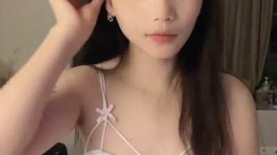  2024년 3월, 청순한 사천미녀, 스타급 비주얼, [좁쌀죽] 상하의 핑크빛, 우울한 눈빛으로 형님들을 매료시킵니다. (쿨걸야동,섹트야동,쇼츠야동,한국야동)