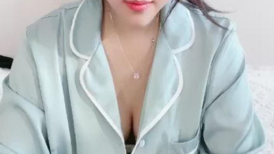  2024년 3월, 항저우의 한 삼갑병원, [03년 꼬마 간호사] 드디어 얼굴을 내밀었다. 남자친구에게 말려서 물방울이 뚝뚝 떨어졌고, 백즙이 많이 흘렀습니다3 (쿨걸야동,섹트야동,쇼츠야동,한국야동)