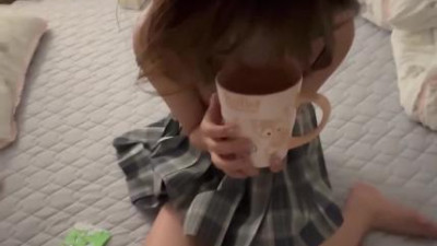  노란머리 소년은 ❤️블루 JK 유니폼을 입은 틱톡 기관차 꼬마 인플루언서 류XX를 만나 팬인 척하며 가까워졌고, 커피에 약을 타서 기절했다가 강해졌다. (쿨걸야동,섹트야동,쇼츠야동,한국야동)