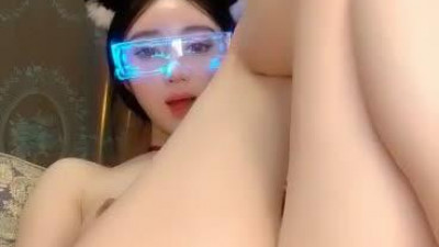  센스있는 뱃주머니를 입은 일품여신, 얼굴 드러내고 늑대친구 유혹하는 투정쇼 생방송, 완벽한 몸매 과시 압박, 온갖 도발적인 동작 끝없이, 투정을 부리며 풀 뜯어내기 (쿨걸야동,섹트야동,쇼츠야동,한국야동)