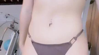  피트니스 꼬맹이, 낮에는 헬스장 꼬맹이, 화장실은 屌，, 밤에는 영어 선생님 꼬맹이, 핥는 屌第一, 첫 시각 이후 미엉덩이에 입성 (쿨걸야동,섹트야동,쇼츠야동,한국야동)