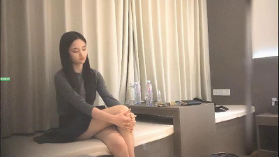  미스터 심 검은 치마 긴 머리 여동생은 다리를 절룩거리며 옆으로 들어가더니 상위에 올라타더니 마상질주를 했다 (쿨걸야동,섹트야동,쇼츠야동,한국야동)