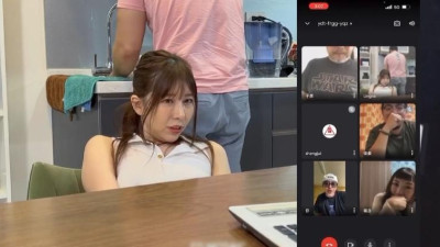  국산_온라인 수업에도 외로움을 참지 못한 여학생이 몰래 자위하는 수업이 끝나기도 전에 남자친구를 끌고 와서 한 대 때리기 (쿨걸야동,섹트야동,쇼츠야동,한국야동)
