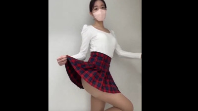 이블린 계단 노출 (쿨걸야동,섹트야동,쇼츠야동,한국야동)